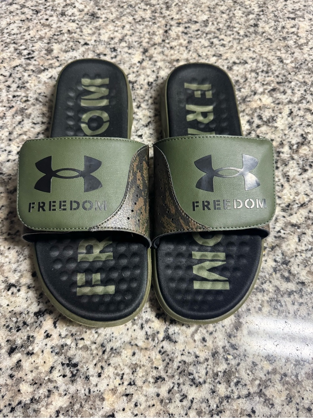 Under Armour Men’s Freedom Slide Sandals Olive Green/Black Size 13 Adjustable